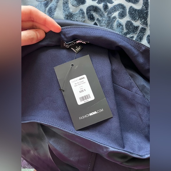 FASHION NOVA NAVY SATIN DRESS - Picture 5 of 5